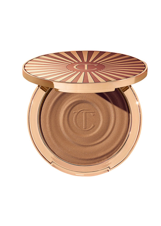 Charlotte Tilbury
Beautiful Skin Sun-Kissed Glow Cream Bronzer PRE ORDER