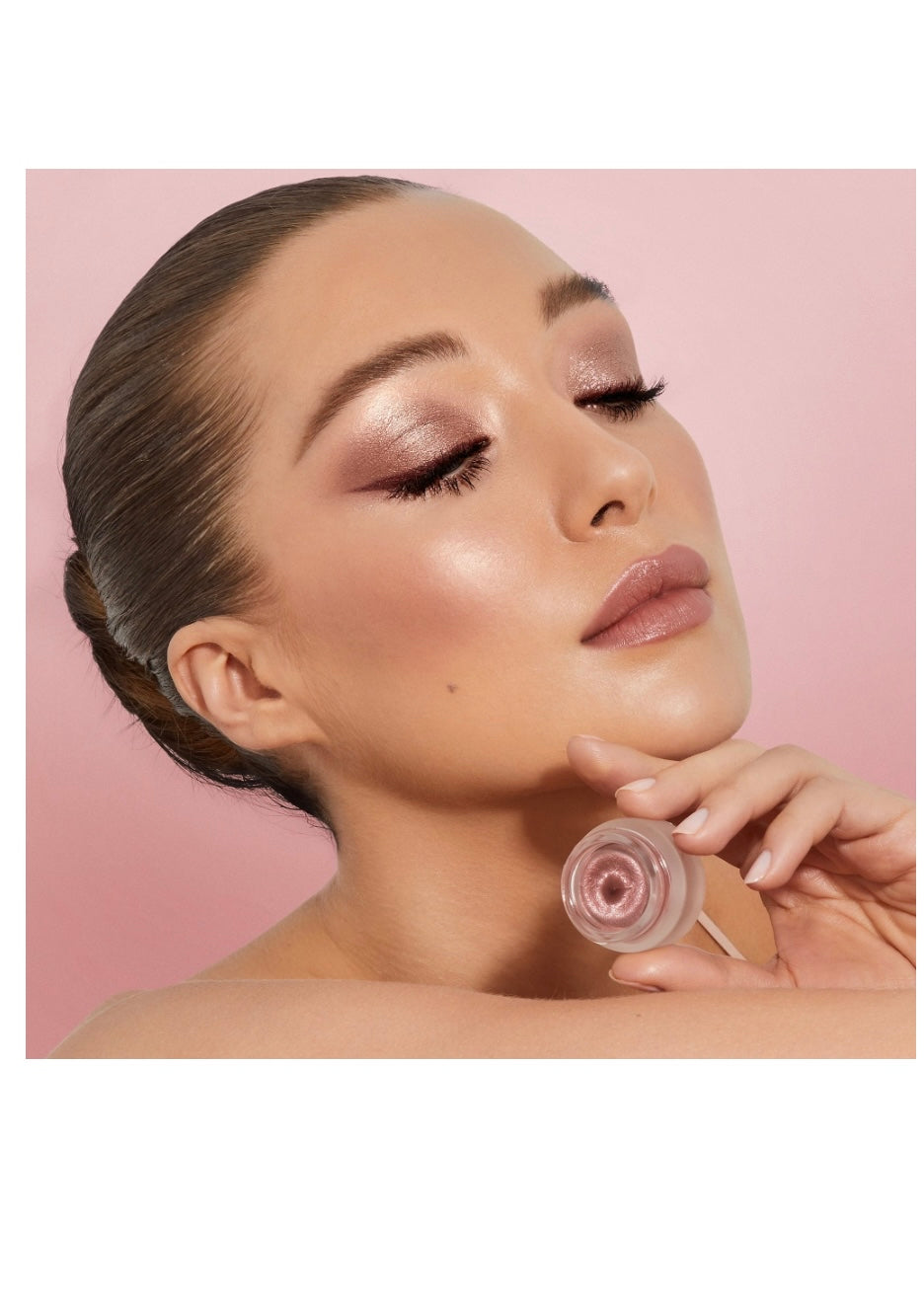 Charlotte Tilbury
Eyes To Mesmerize Cream Eyeshadow PRE ORDER