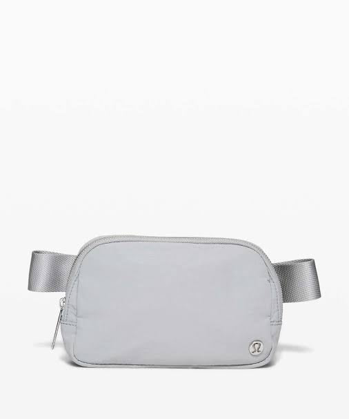 Lululemon everywhere belt bag