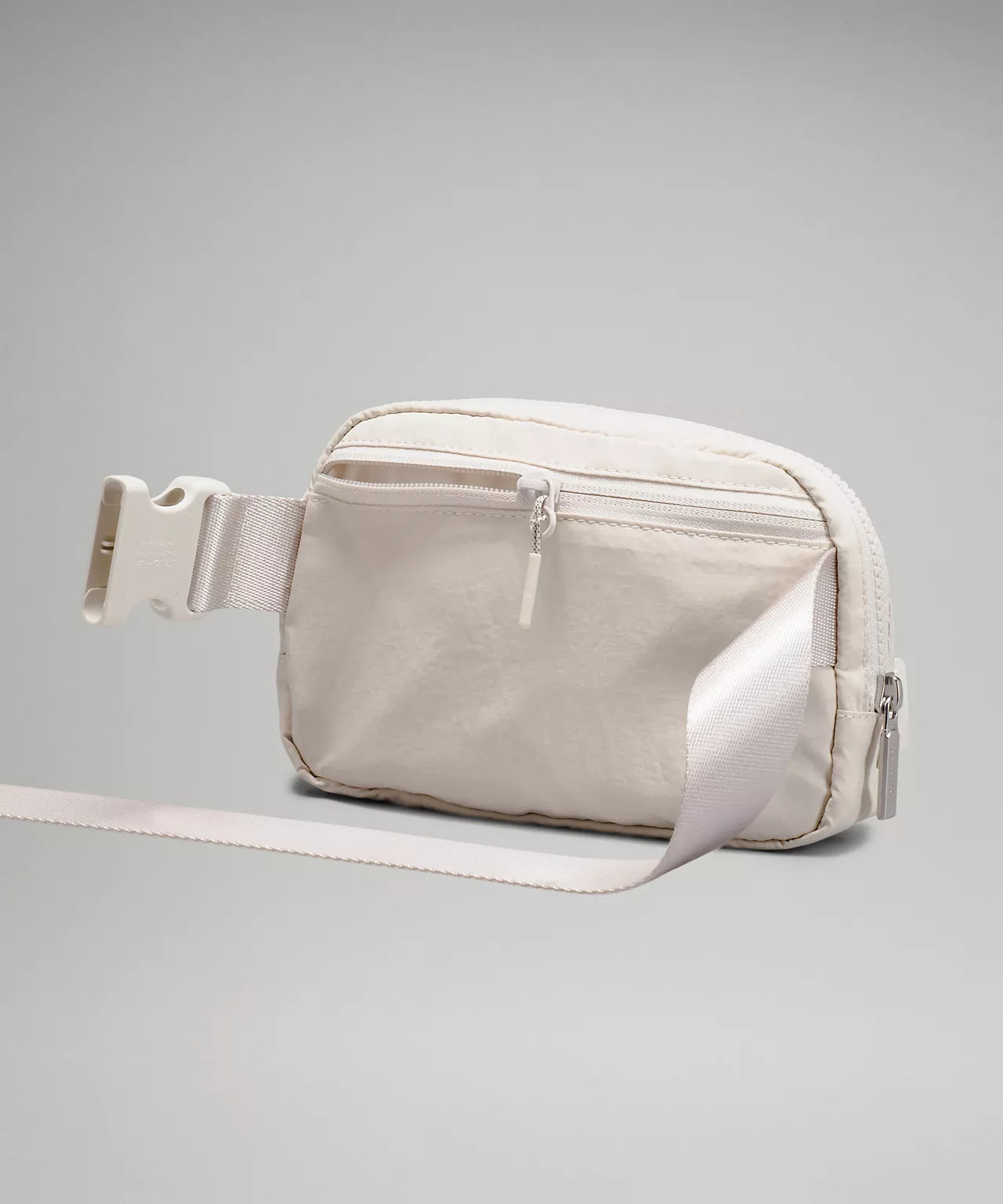 Lululemon everywhere belt bag